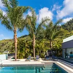 Casa Mariana By Rent2u, Lda *
