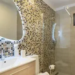 Casa Mariana By Rent2u, Lda *