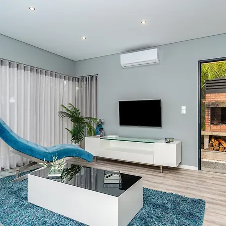 Casa Mariana By Rent2u, Lda Arco da Calheta (Madeira)