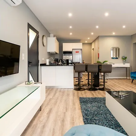 Casa Mariana By Rent2u, Lda