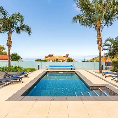 Casa Mariana By Rent2u, Lda * Arco da Calheta (Madeira)