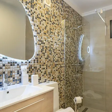 Casa Mariana By Rent2u, Lda *